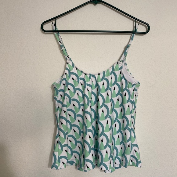 NWOT swing top and ruffle bottom tankini/bikini - Picture 10 of 13